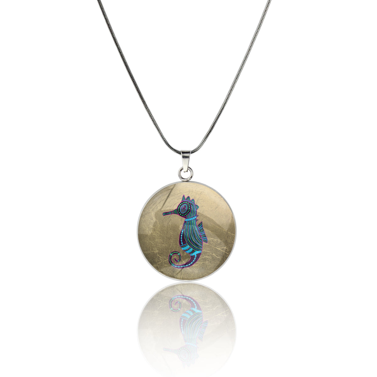 BRONWEN SEA HORSE CIRCLE PENDANT ON A CHAIN NECKLACE M145 Mo Resin